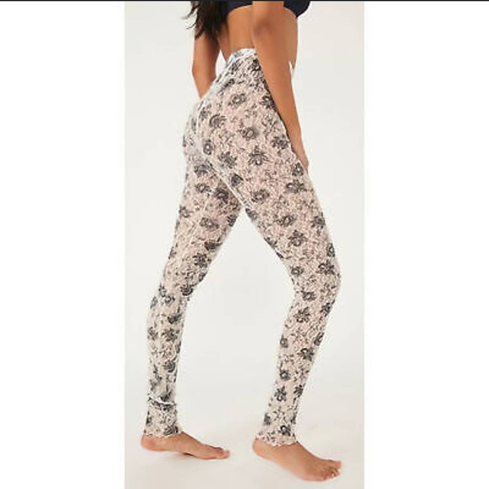 Free People Layered in Lace Sheer Leggings Size Small in Ivory Combo NWT